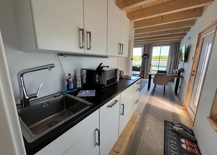 Sea-Lodge, direkt am See, Tiny House